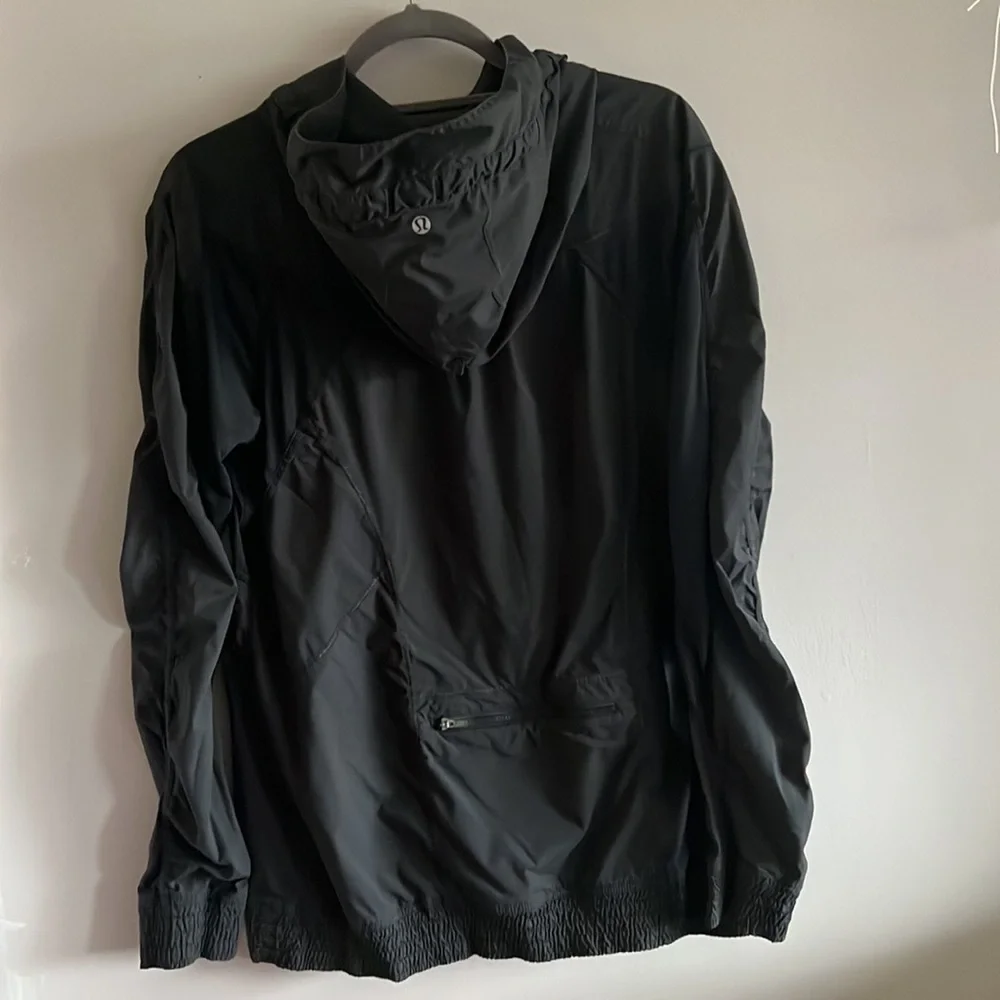 Lululemon pullover lightweight jacket